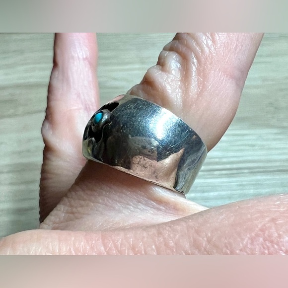 Vintage Frank Ramone Sterling Silver Shadow Box Turquoise Ring, Size 6, 5.5g - Picture 9 of 10